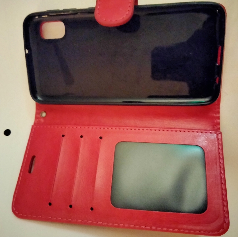 Cell phone cases - Picture 4 of 16